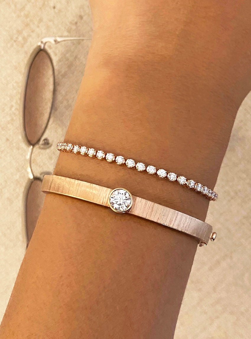 1.01cts Round GIA Solitaire Diamond Engraved Bangle in Rose/White/Yellow Gold